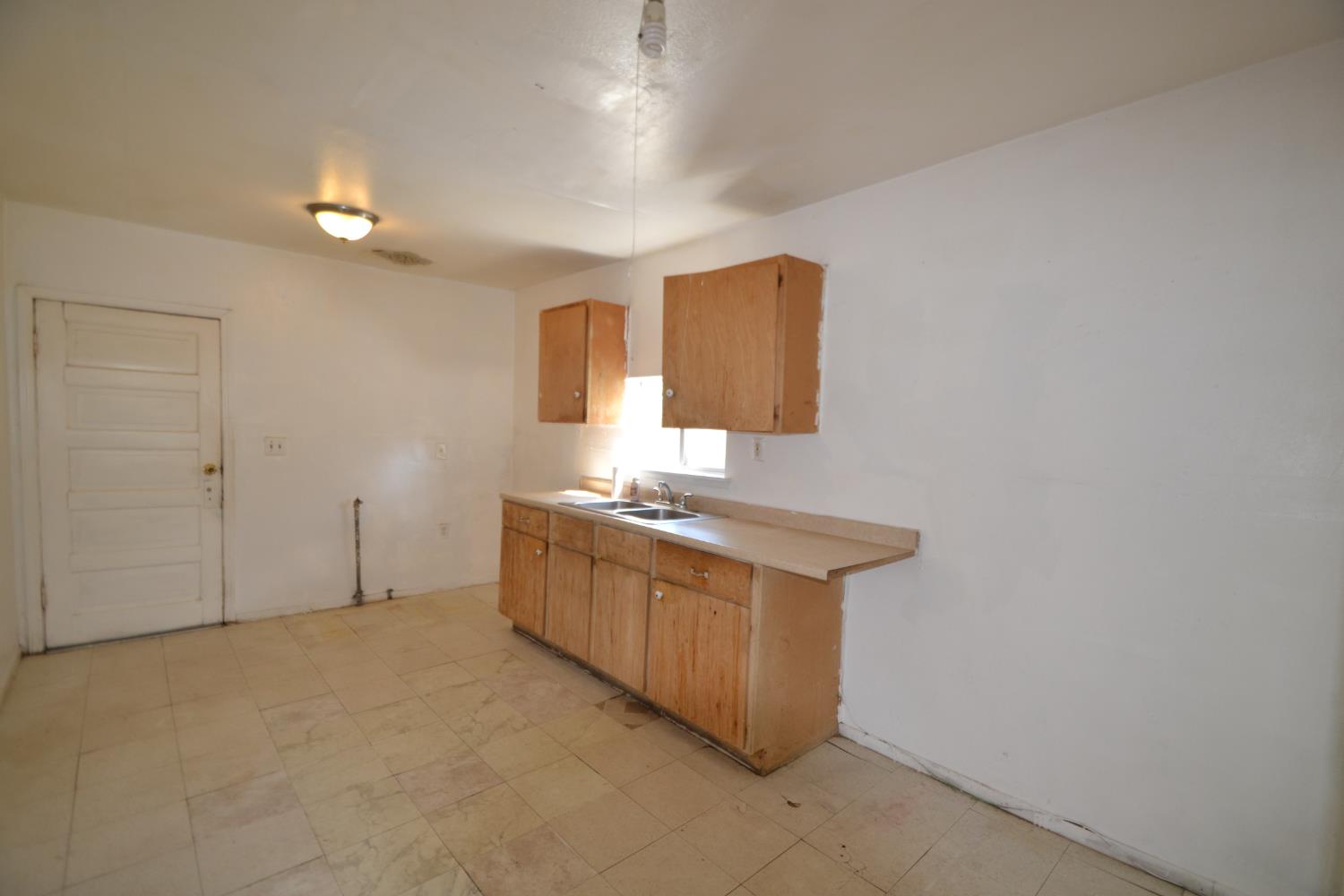 188 Justine Ave, Reedley, CA 93654