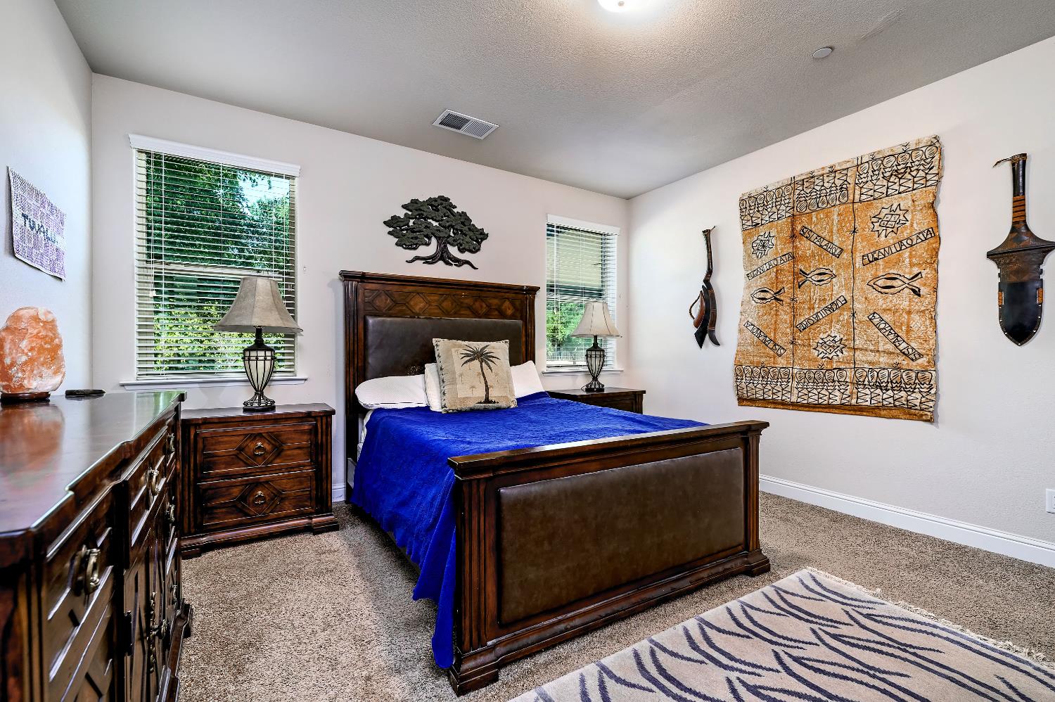 2409 S Bundy Dr, Fresno, CA 93727