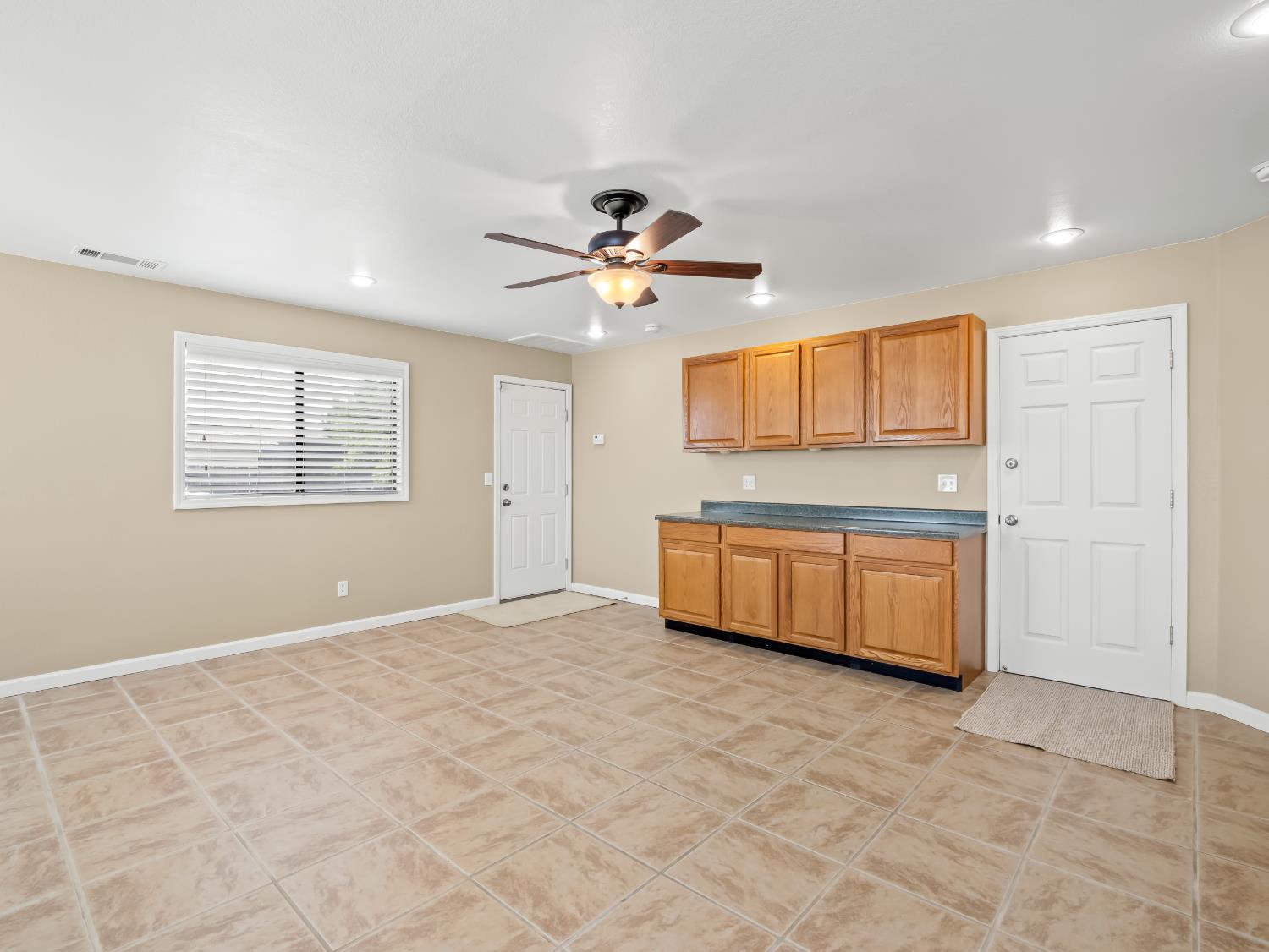 35297 Avenue 12 1/2, Madera, CA 93636