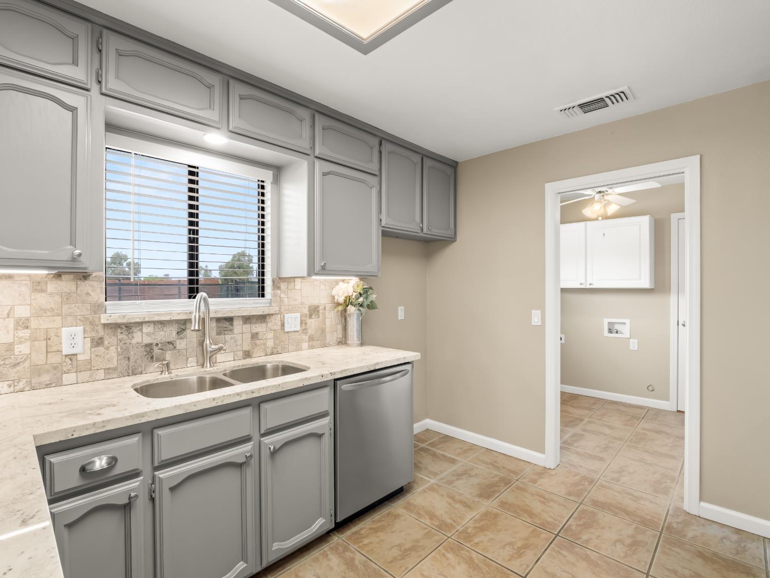 35297 Avenue 12 1/2, Madera, CA 93636