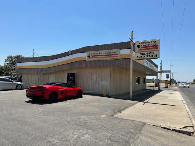 1279 PARK BLVD, Orange Cove, CA 93646