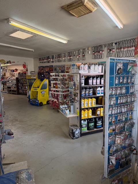 1279 PARK BLVD, Orange Cove, CA 93646
