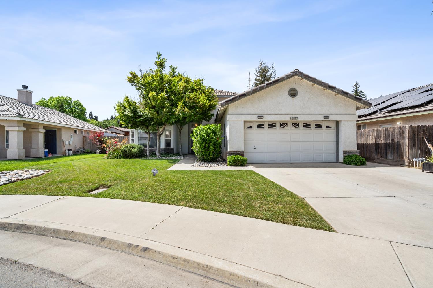 1607 North Sol Court, Visalia, CA 93292