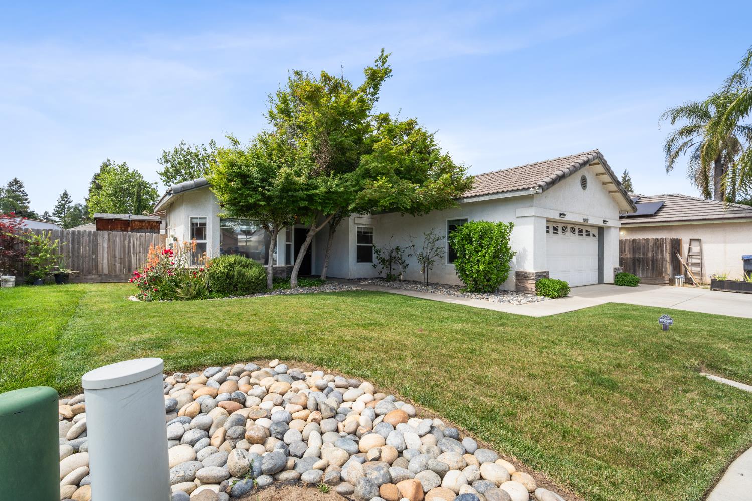 1607 North Sol Court, Visalia, CA 93292