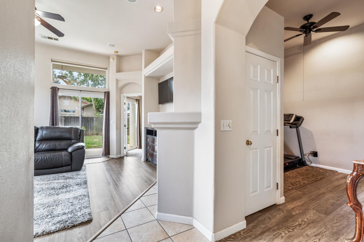 1607 North Sol Court, Visalia, CA 93292