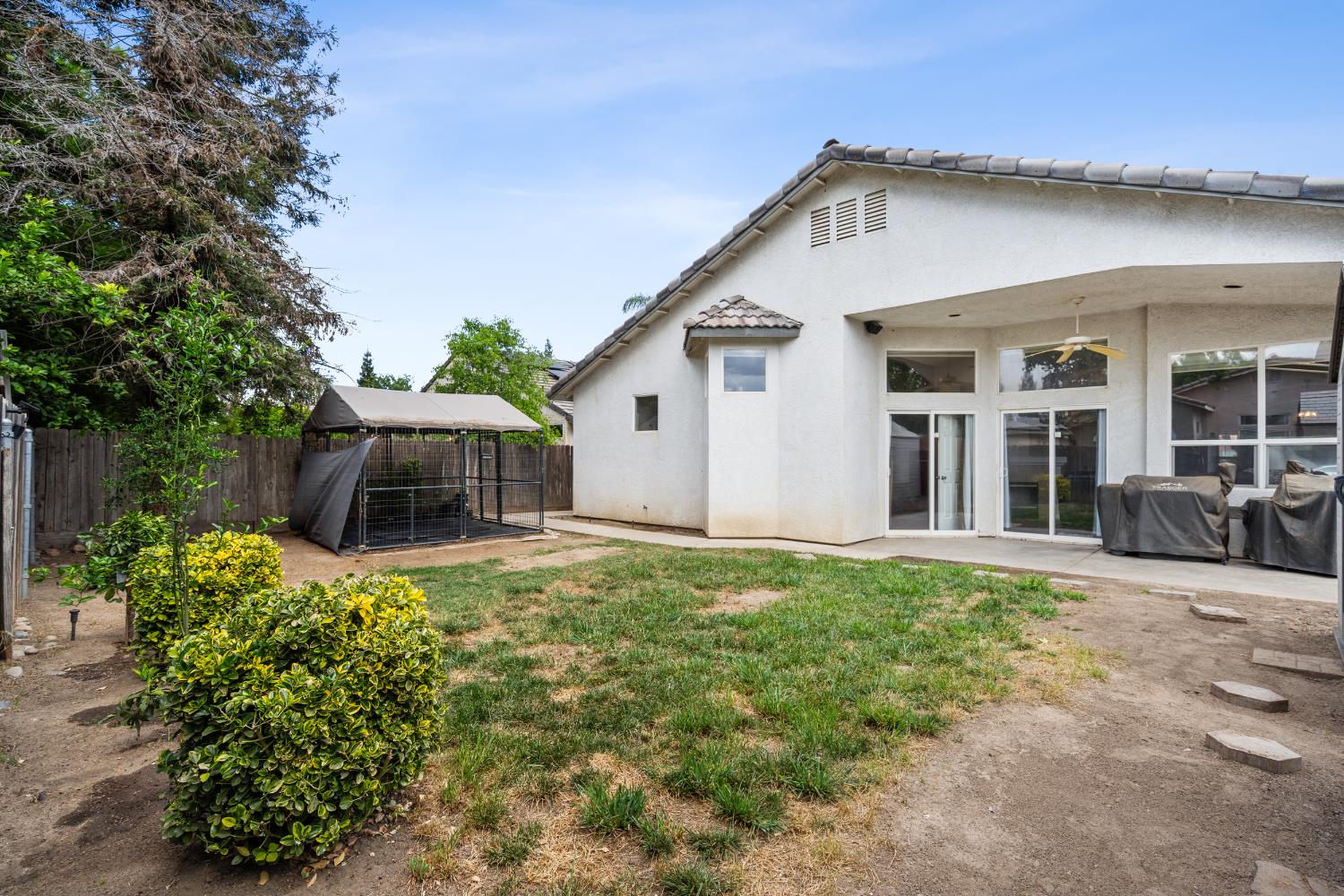 1607 North Sol Court, Visalia, CA 93292