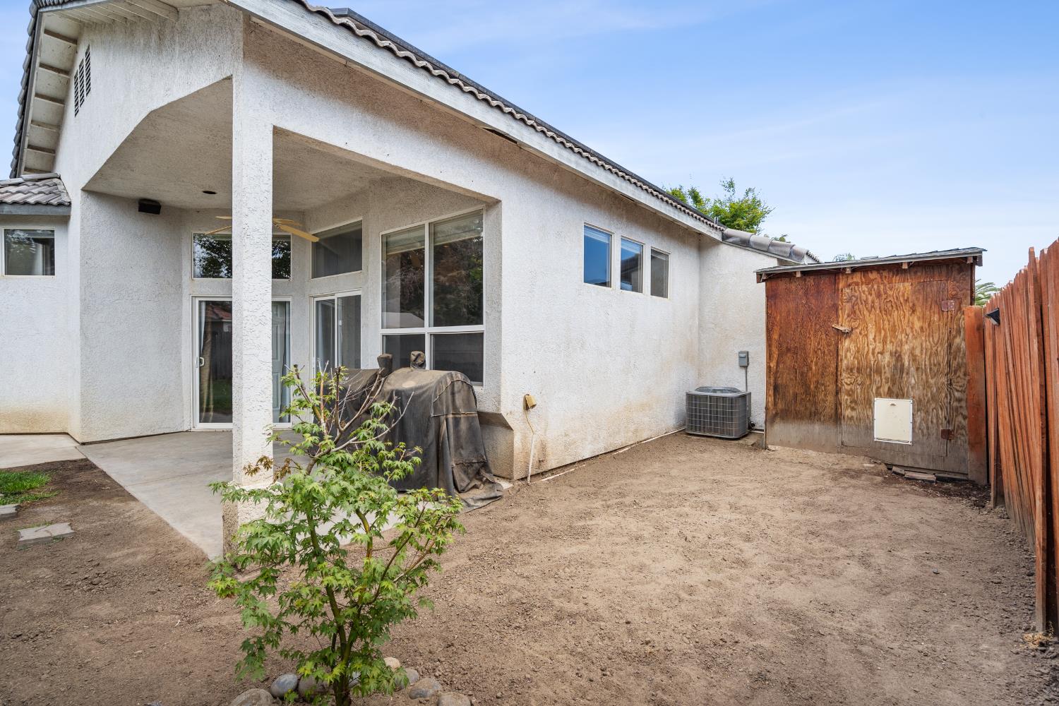 1607 North Sol Court, Visalia, CA 93292