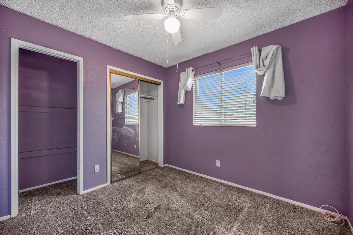 12476 W F St, Biola, CA 93606