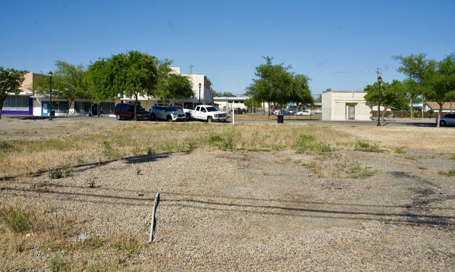 1148 O St, Firebaugh, CA 93622