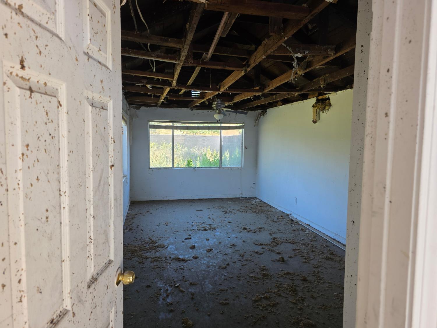 6749 N Weber Ave, Fresno, CA 93722