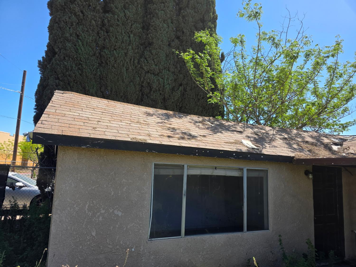 6749 N Weber Ave, Fresno, CA 93722