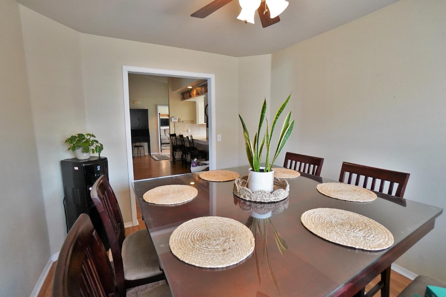 335 Kenwood Dr, Lemoore, CA 93245