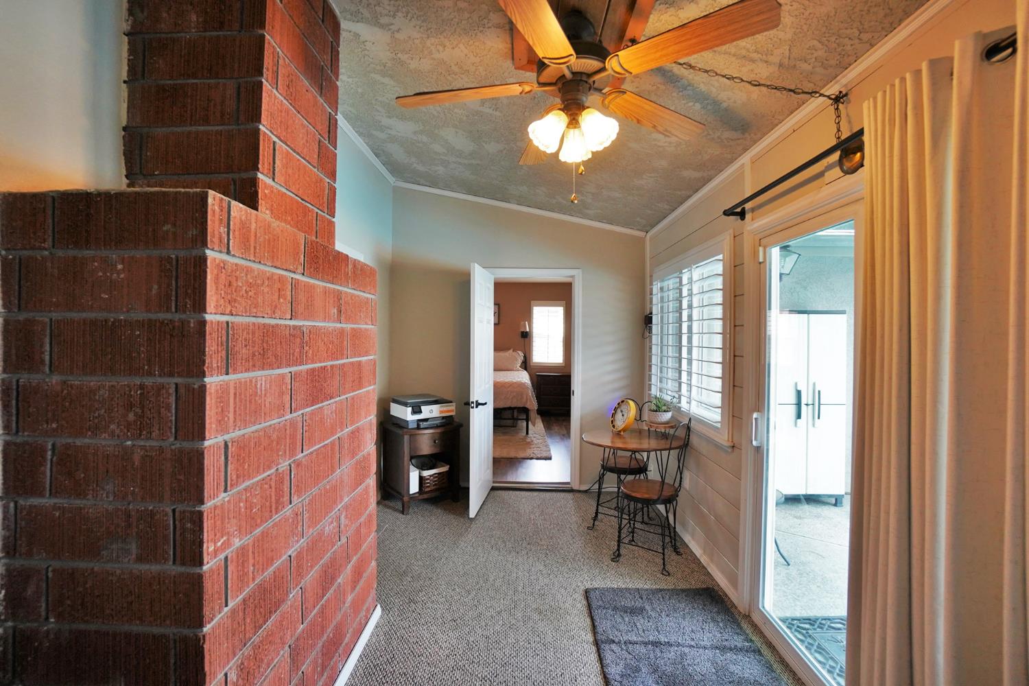 335 Kenwood Dr, Lemoore, CA 93245