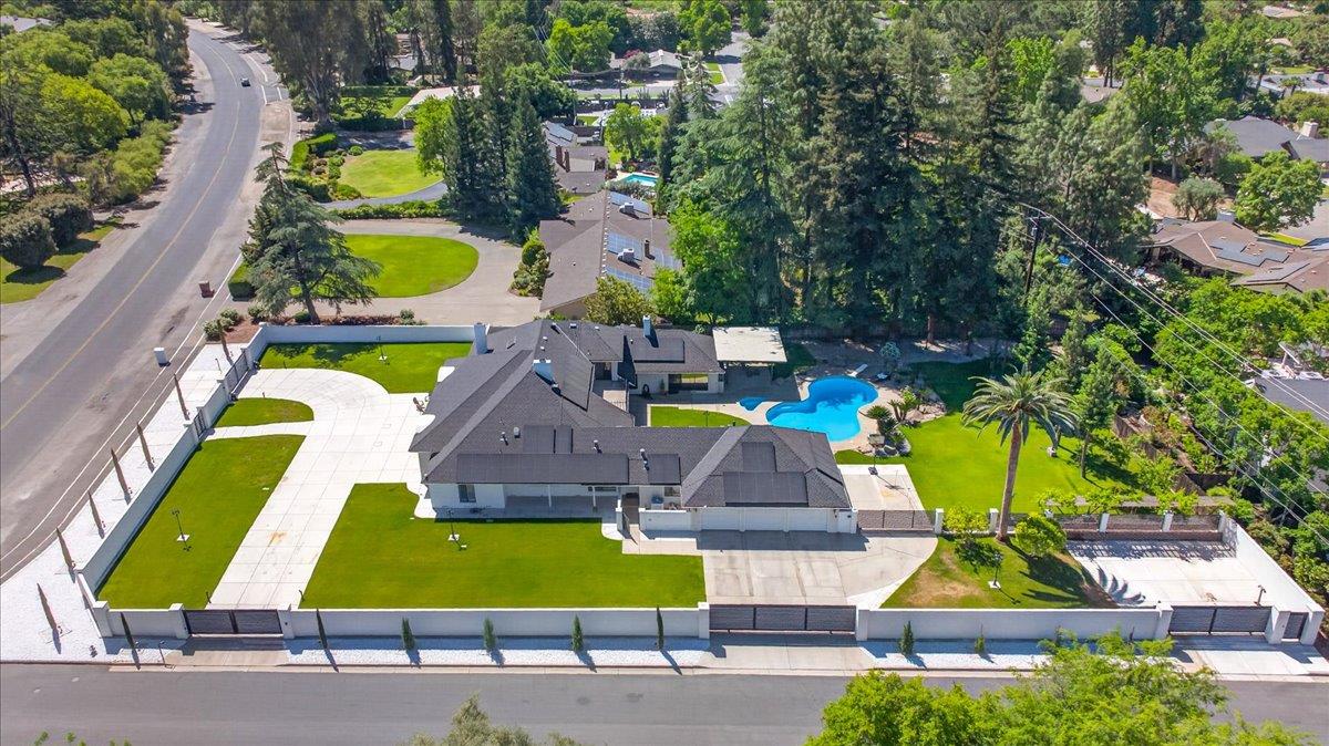 5261 N Van Ness Blvd, Fresno, CA 93711