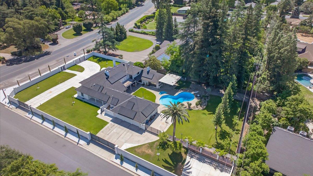 5261 N Van Ness Blvd, Fresno, CA 93711