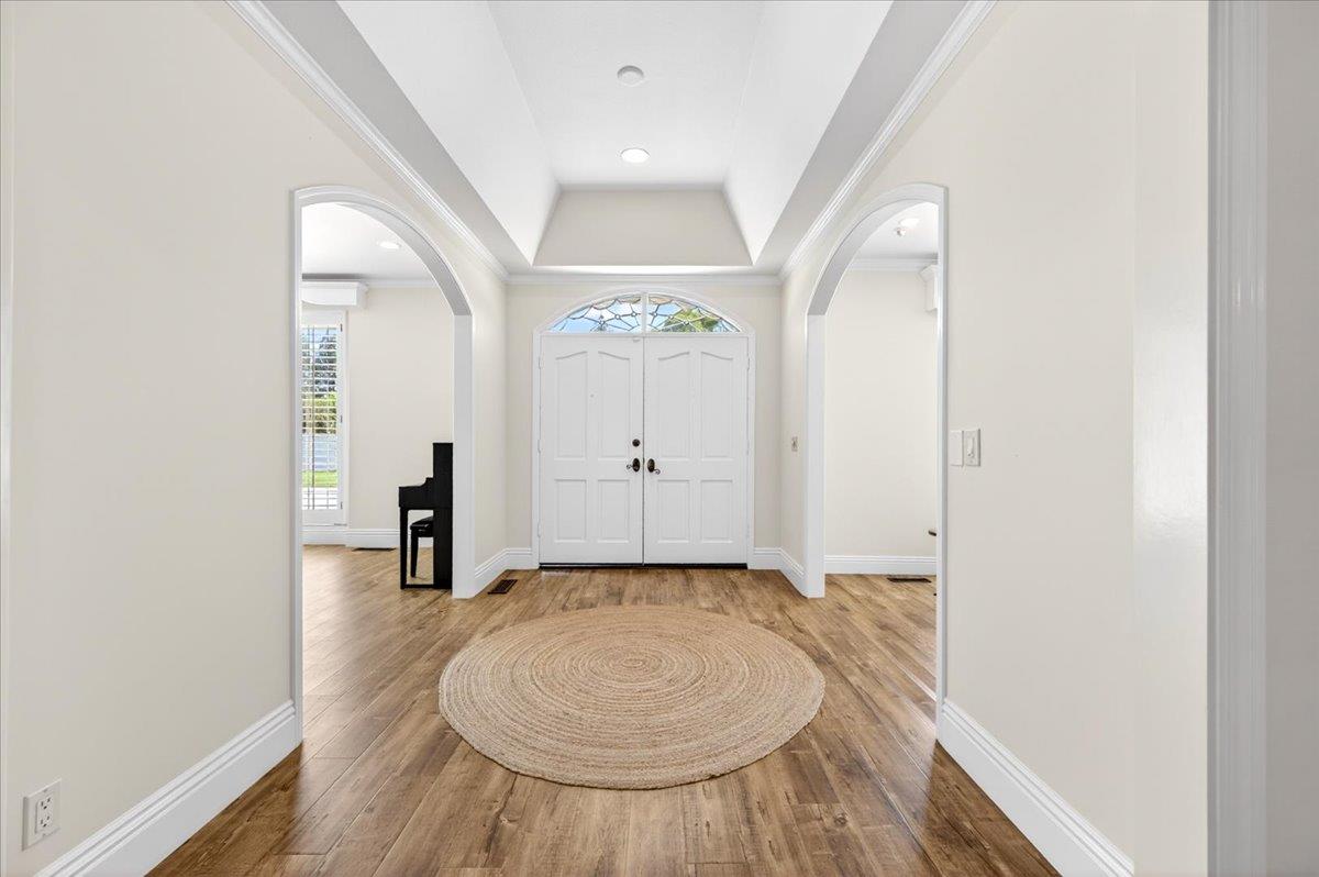 5261 N Van Ness Blvd, Fresno, CA 93711