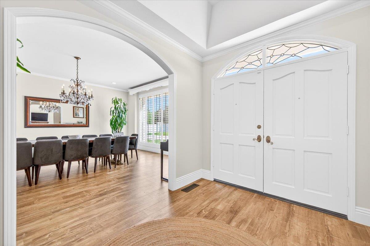 5261 N Van Ness Blvd, Fresno, CA 93711