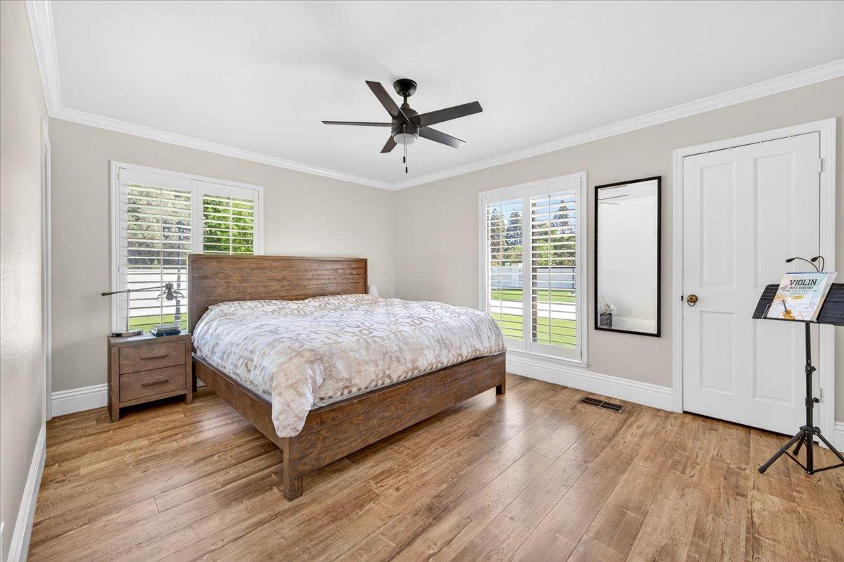 5261 N Van Ness Blvd, Fresno, CA 93711