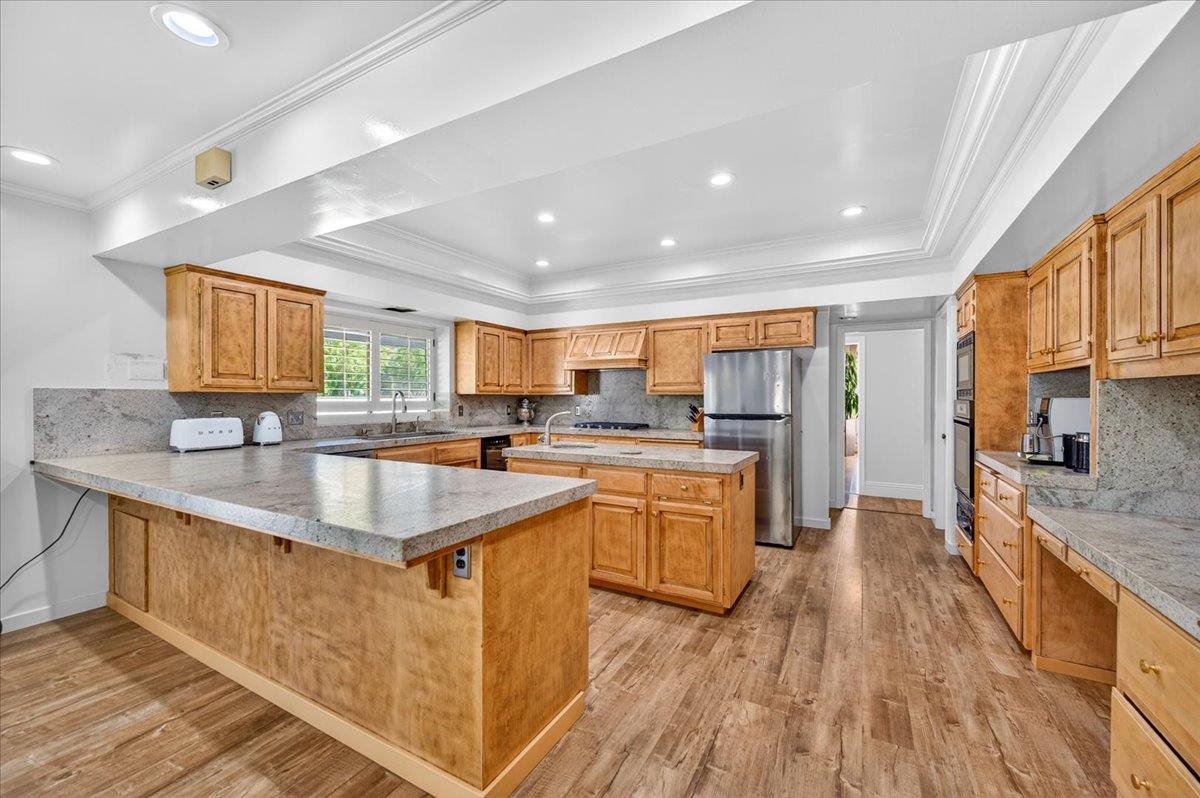 5261 N Van Ness Blvd, Fresno, CA 93711