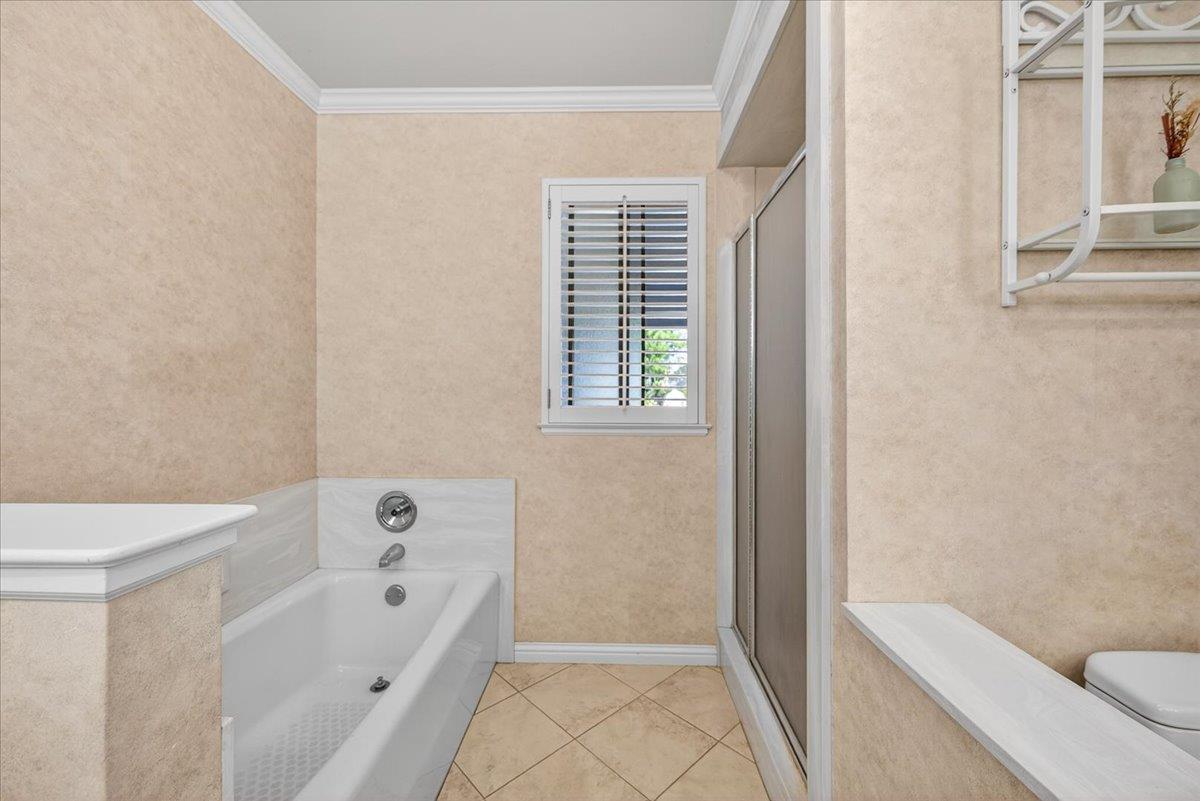 5261 N Van Ness Blvd, Fresno, CA 93711