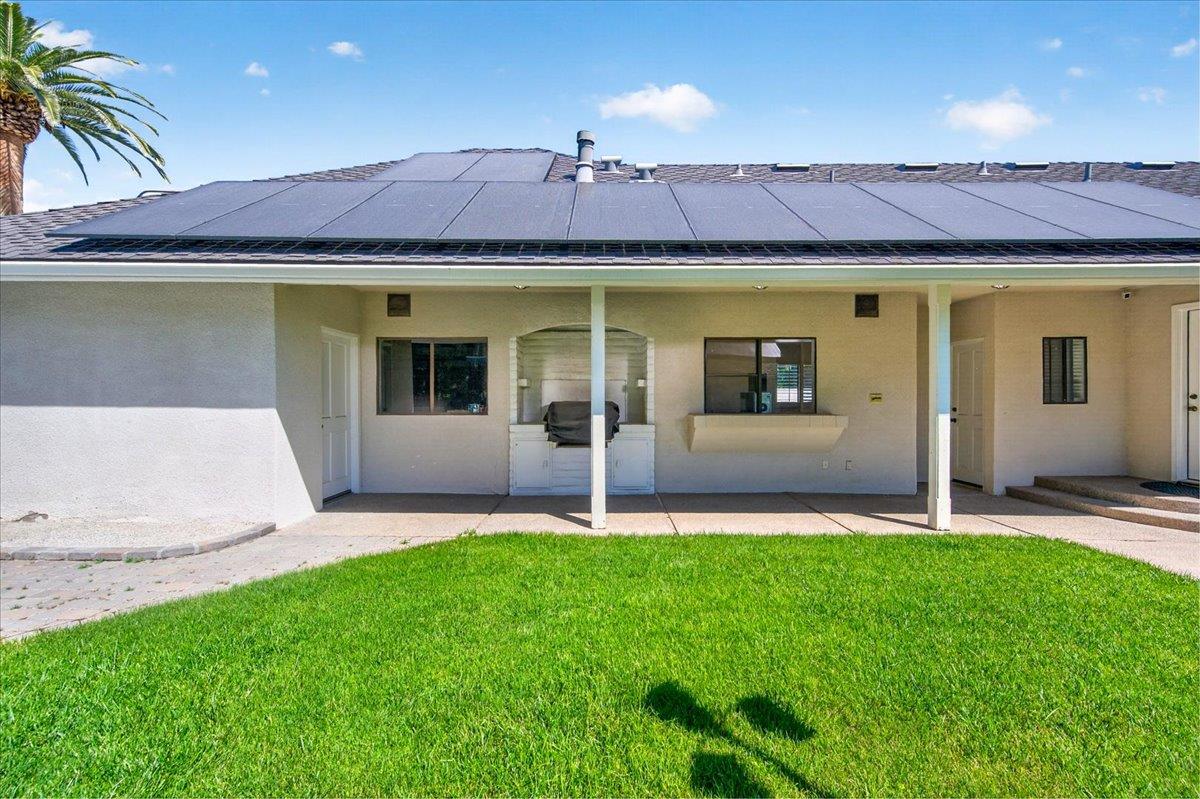 5261 N Van Ness Blvd, Fresno, CA 93711