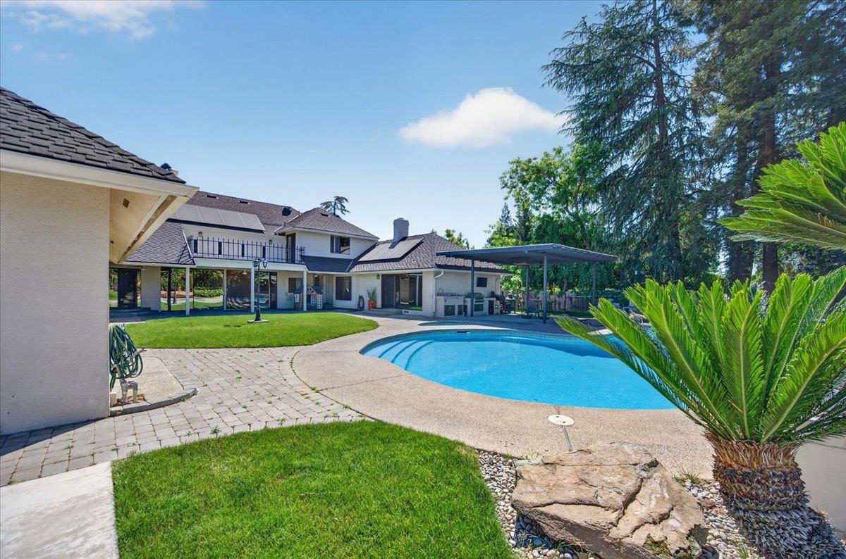 5261 N Van Ness Blvd, Fresno, CA 93711