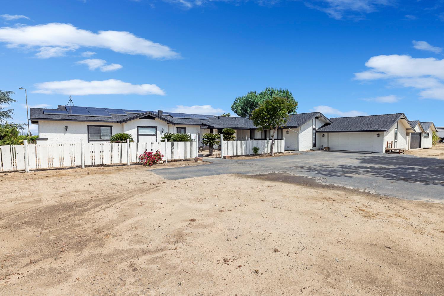 11171 Highway 145, Madera, CA 93637