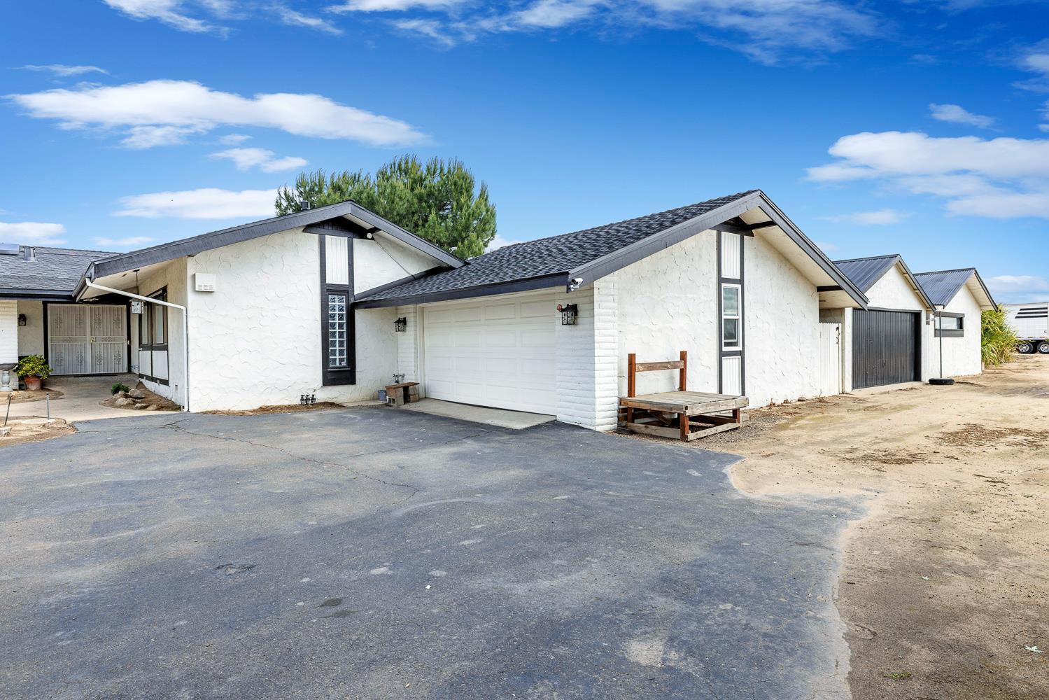 11171 Highway 145, Madera, CA 93637