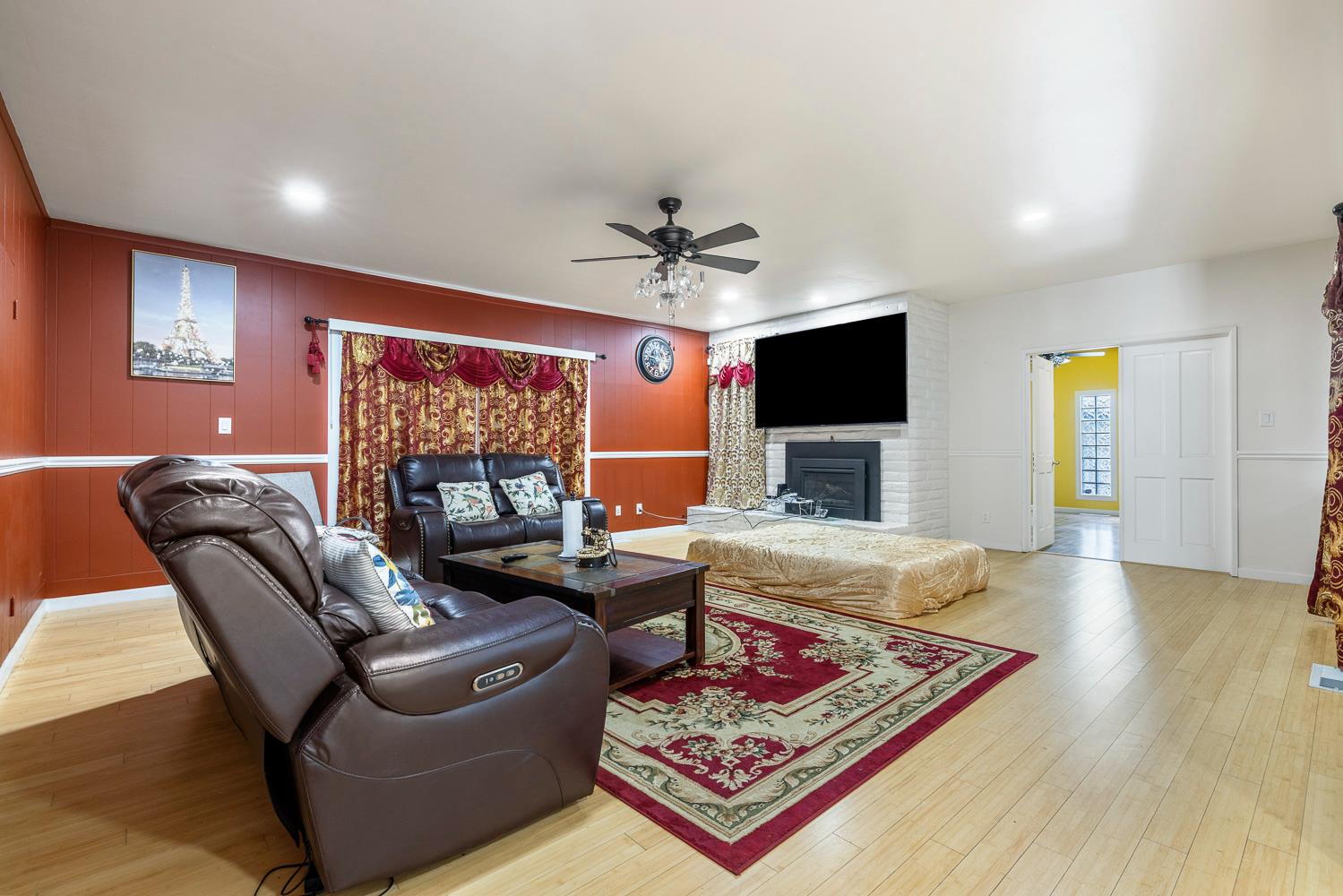 11171 Highway 145, Madera, CA 93637