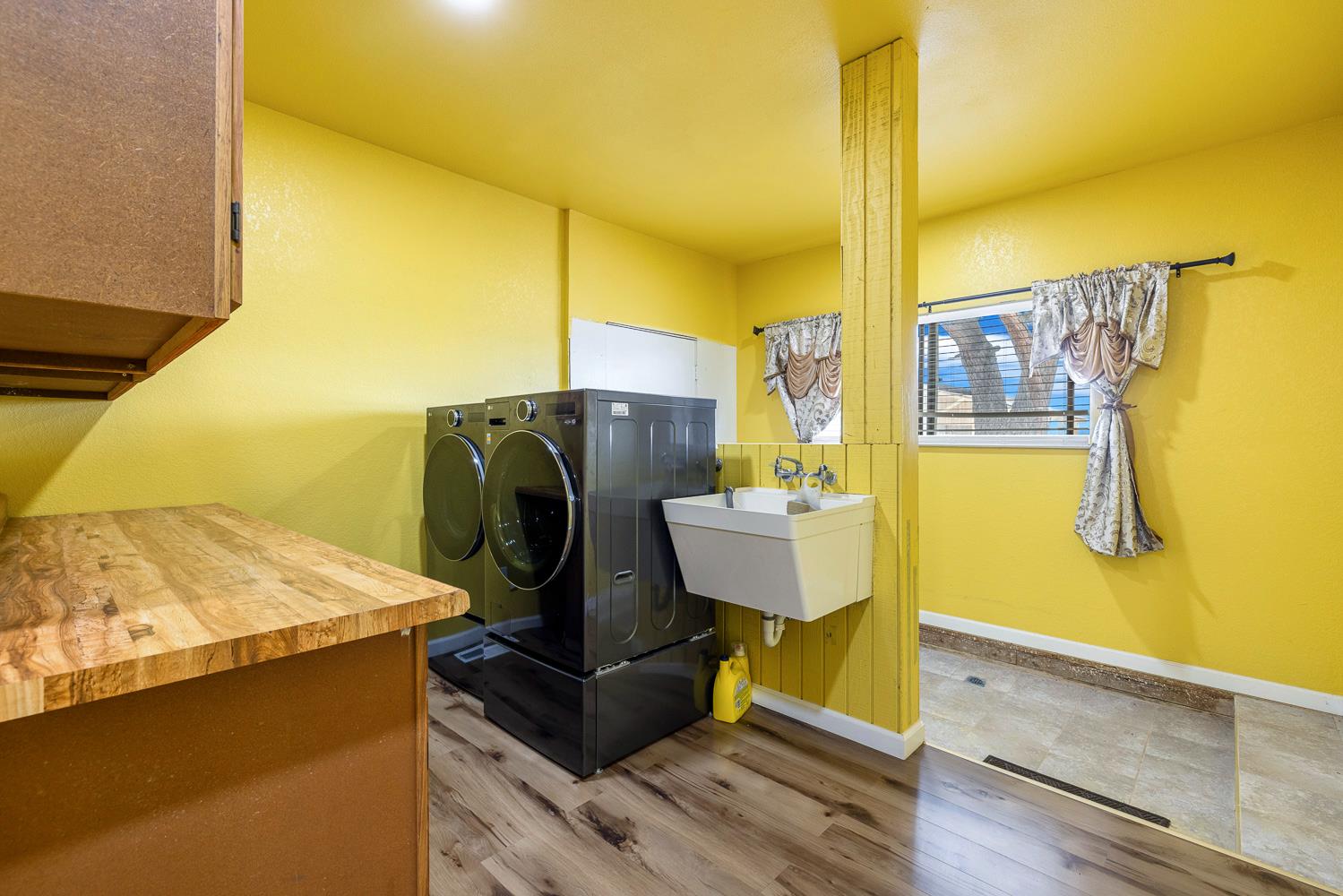 11171 Highway 145, Madera, CA 93637