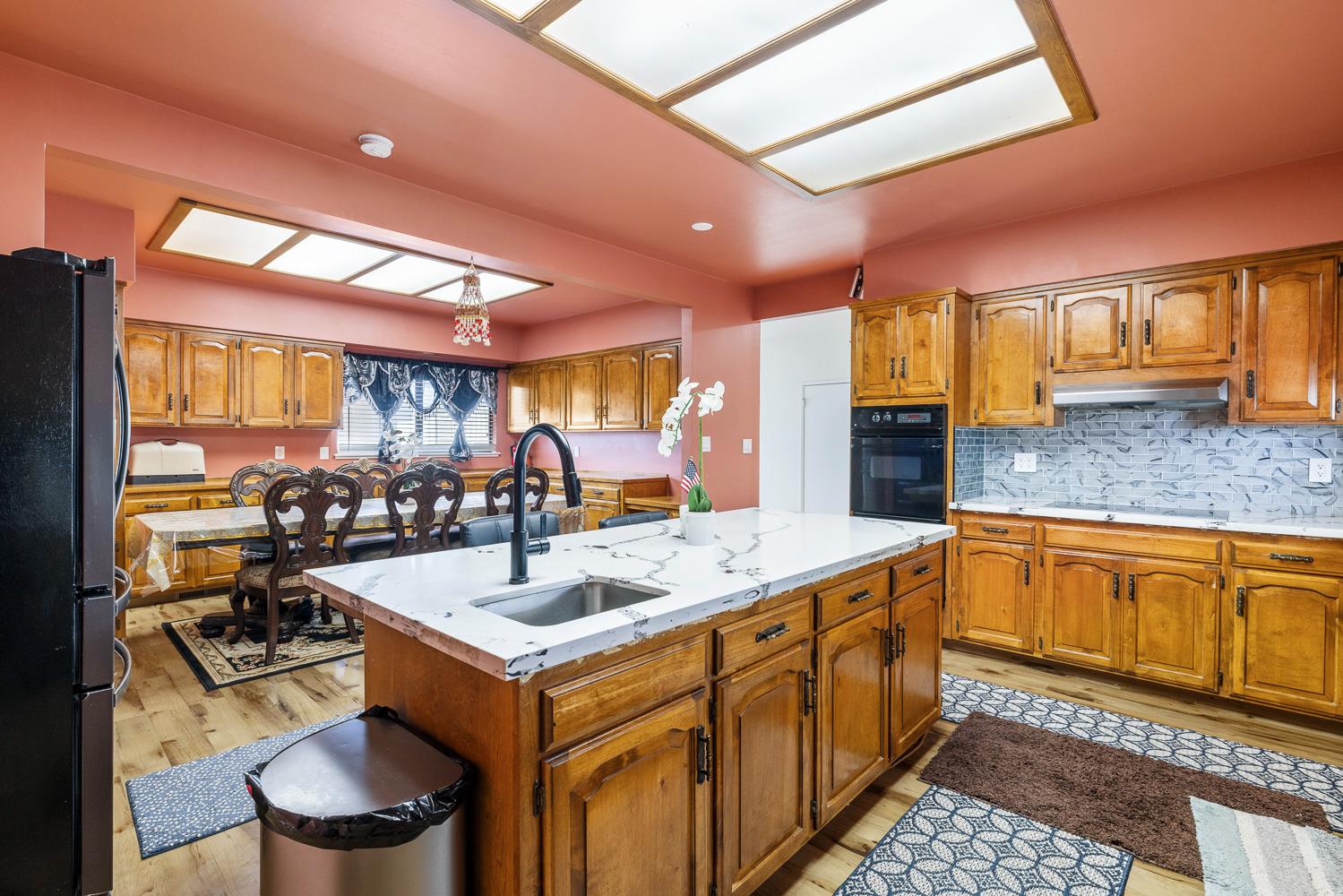 11171 Highway 145, Madera, CA 93637