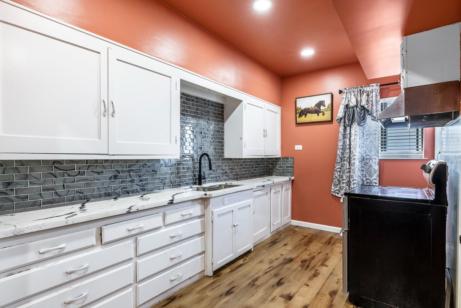 11171 Highway 145, Madera, CA 93637