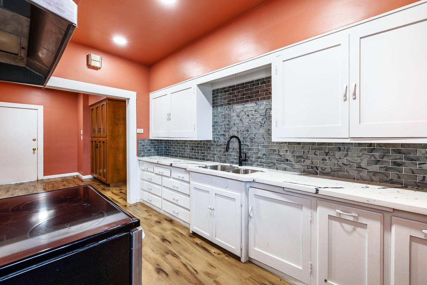 11171 Highway 145, Madera, CA 93637