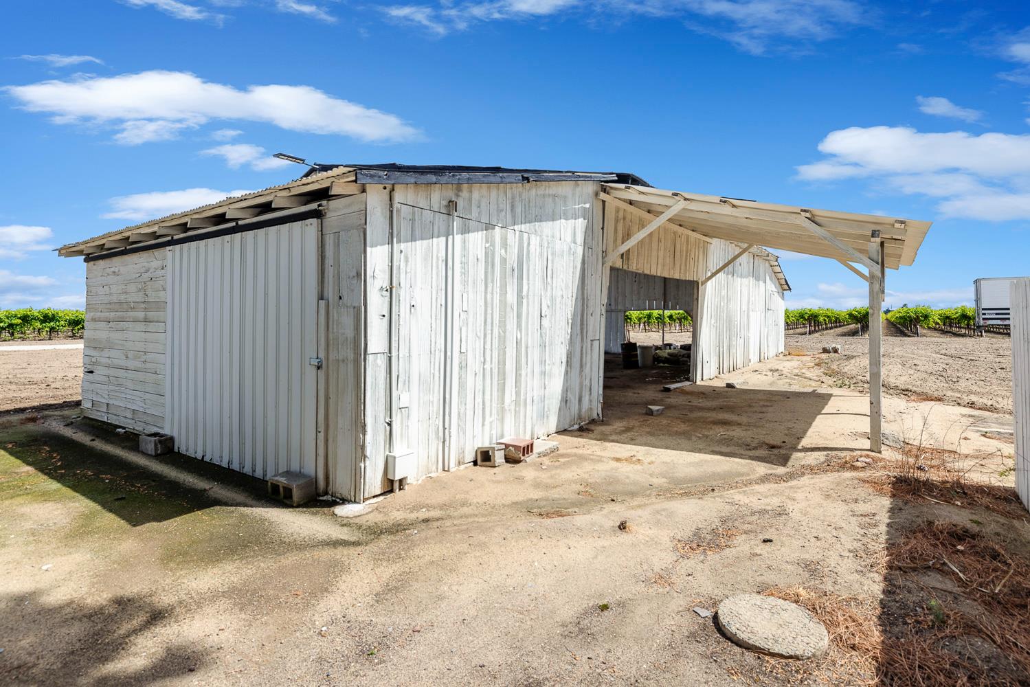 11171 Highway 145, Madera, CA 93637