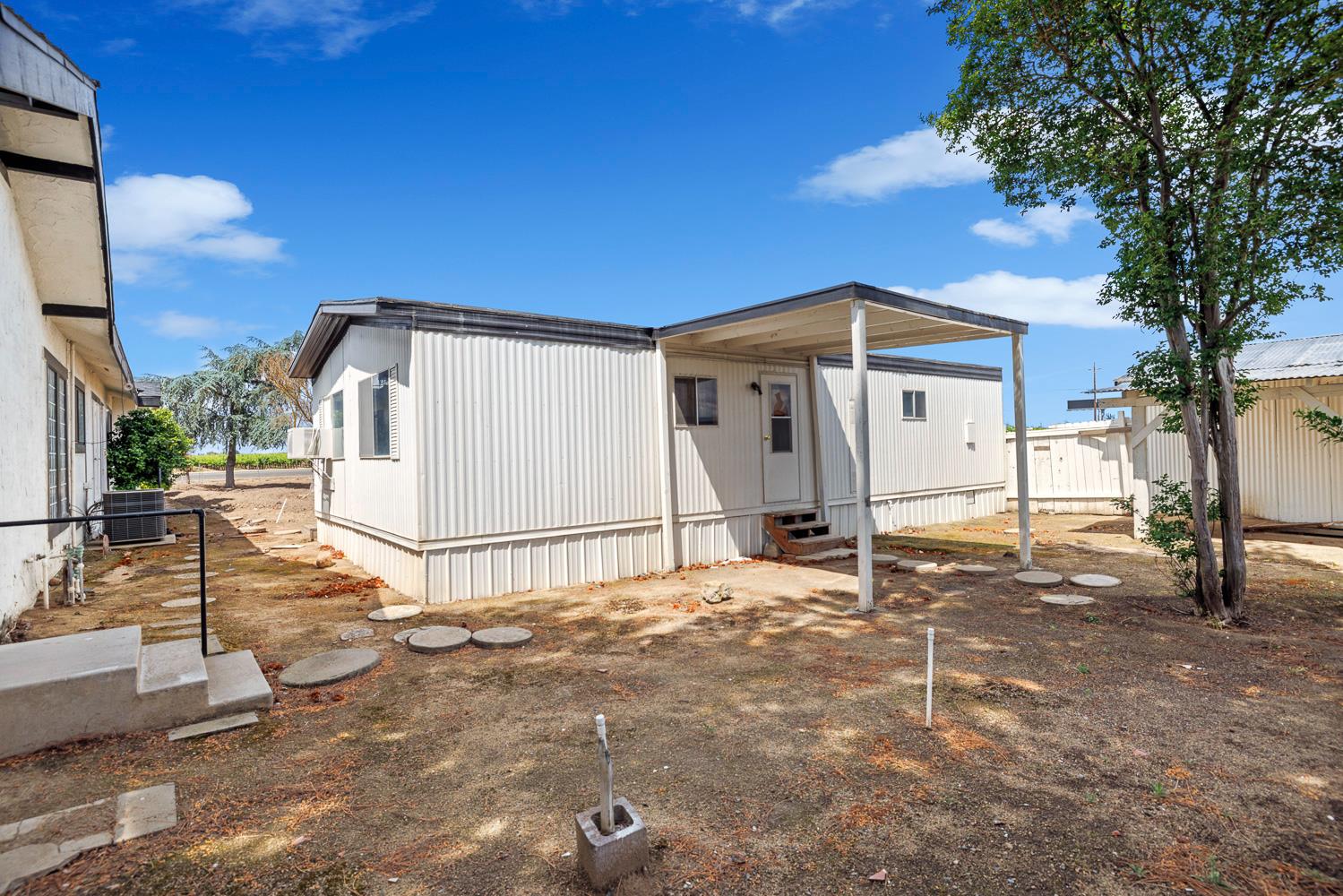 11171 Highway 145, Madera, CA 93637