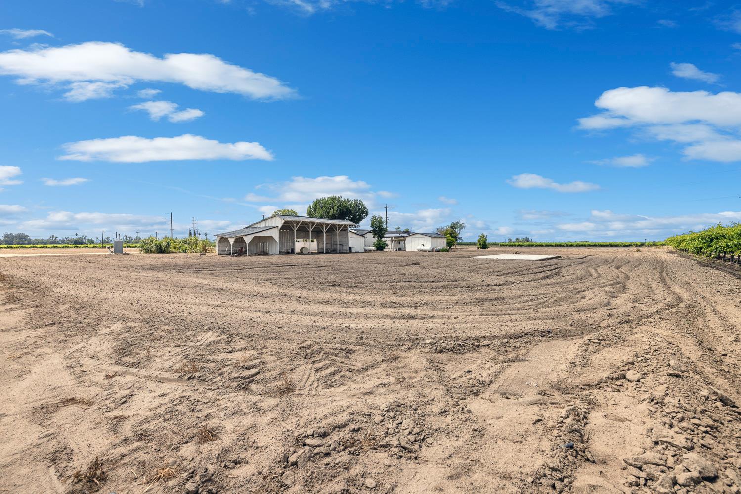 11171 Highway 145, Madera, CA 93637