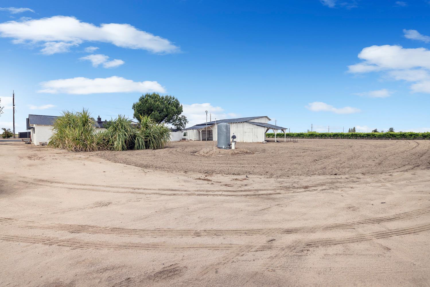 11171 Highway 145, Madera, CA 93637