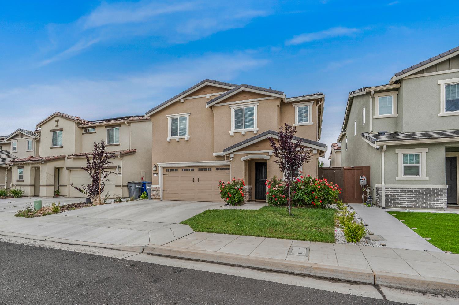 6648 E Washington Ave, Fresno, CA 93727