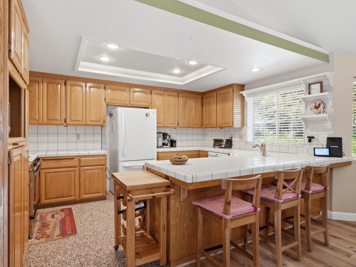 37927 China Creek Rd, Oakhurst, CA 93644