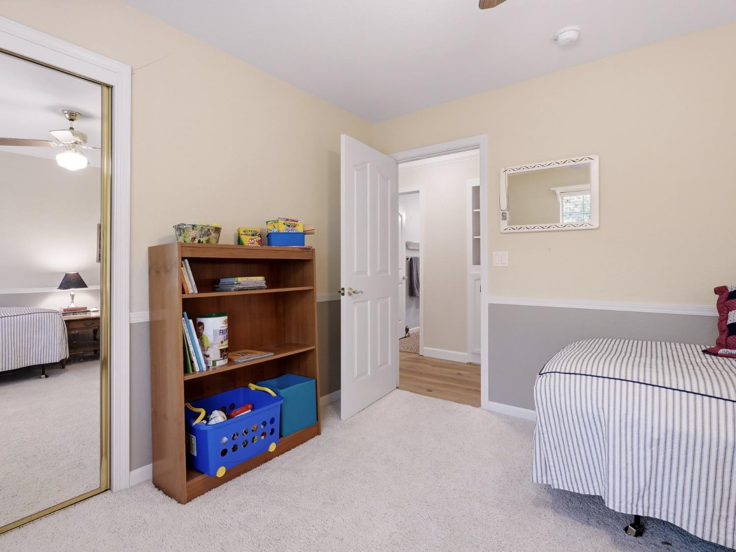 37927 China Creek Rd, Oakhurst, CA 93644