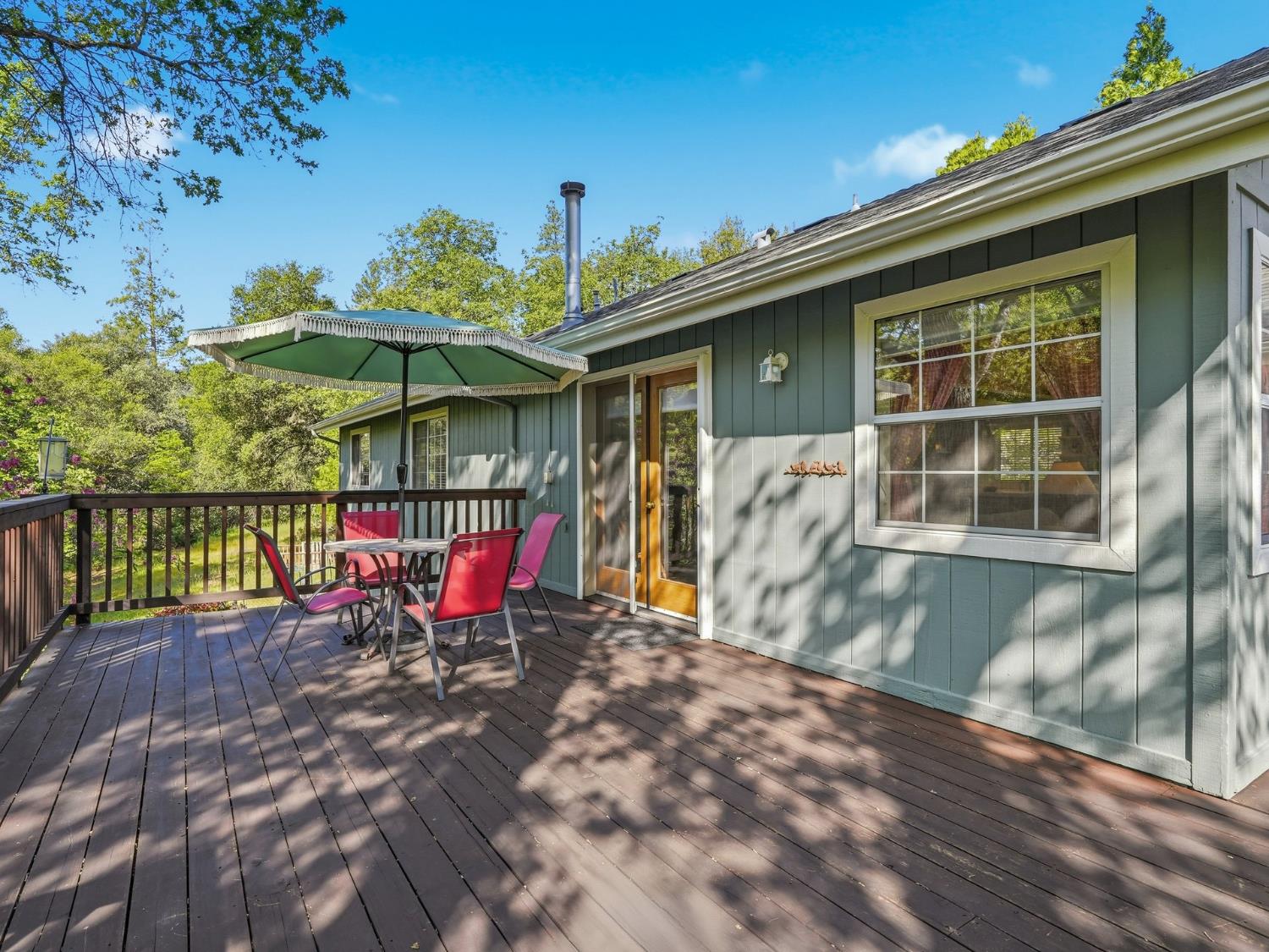 37927 China Creek Rd, Oakhurst, CA 93644