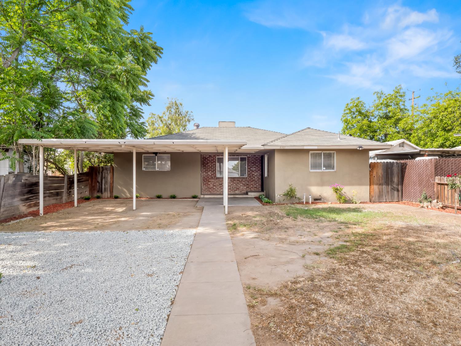 4743 E Lane Ave, Fresno, CA 93702