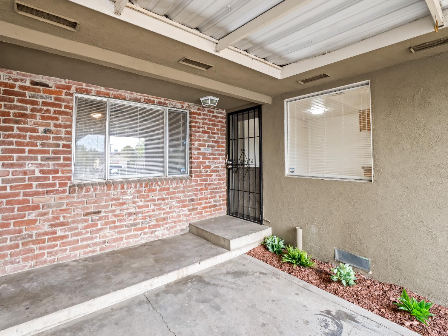 4743 E Lane Ave, Fresno, CA 93702