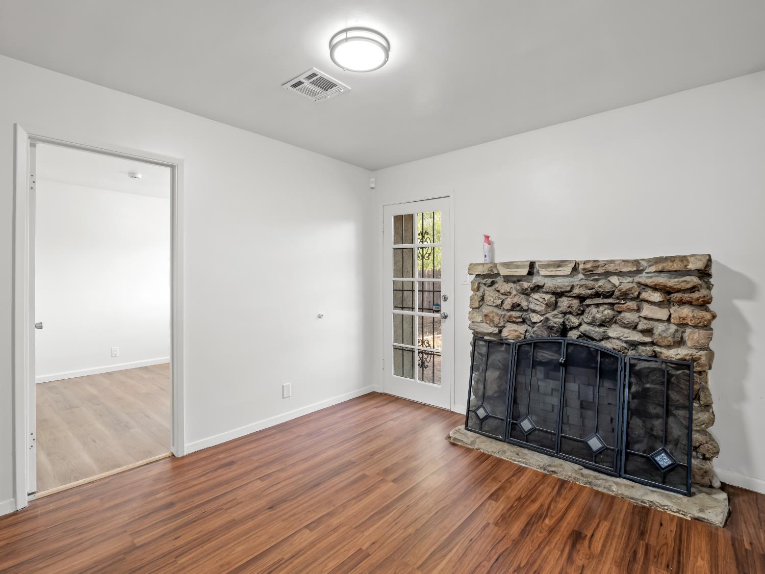 4743 E Lane Ave, Fresno, CA 93702