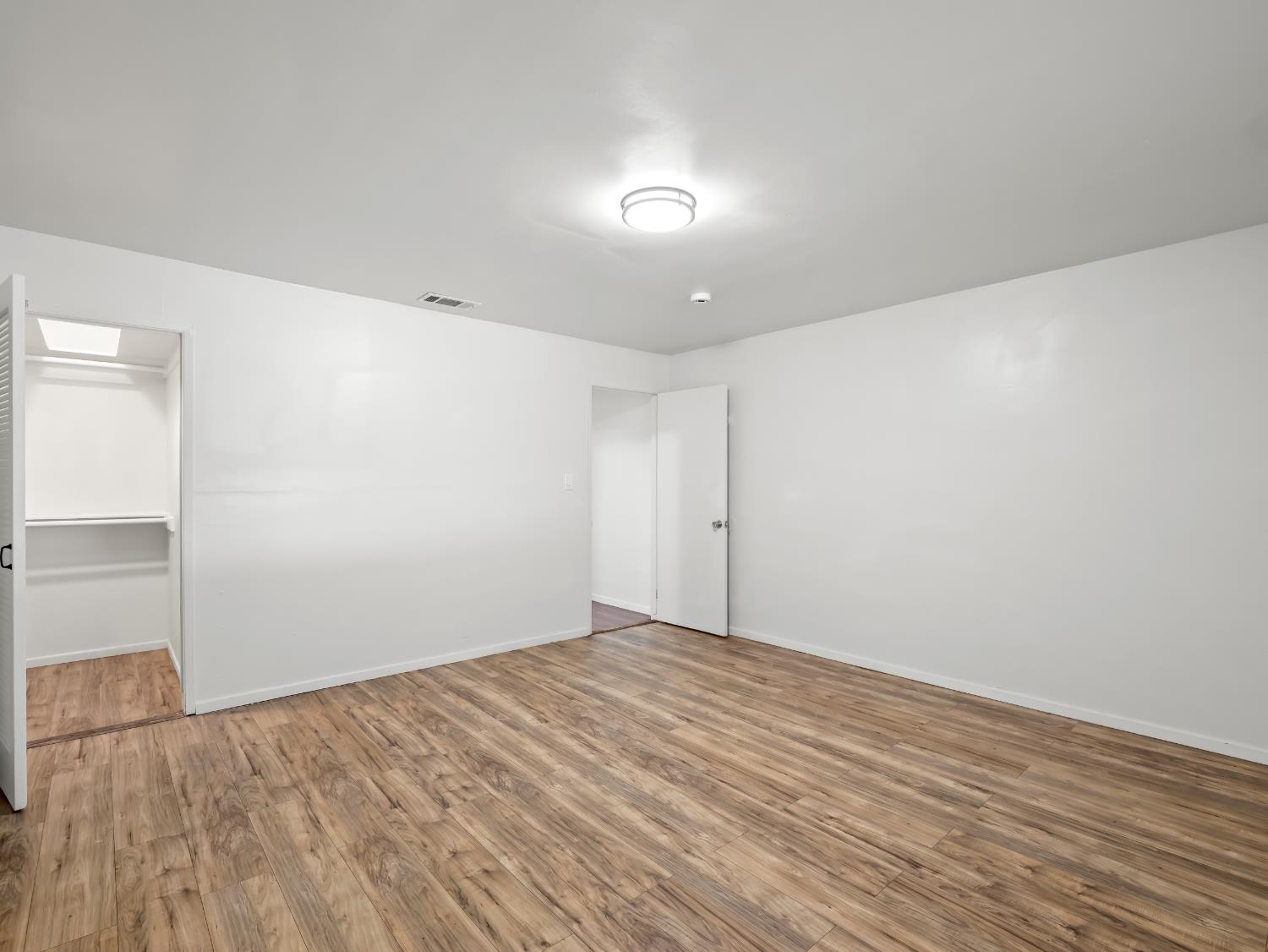 4743 E Lane Ave, Fresno, CA 93702