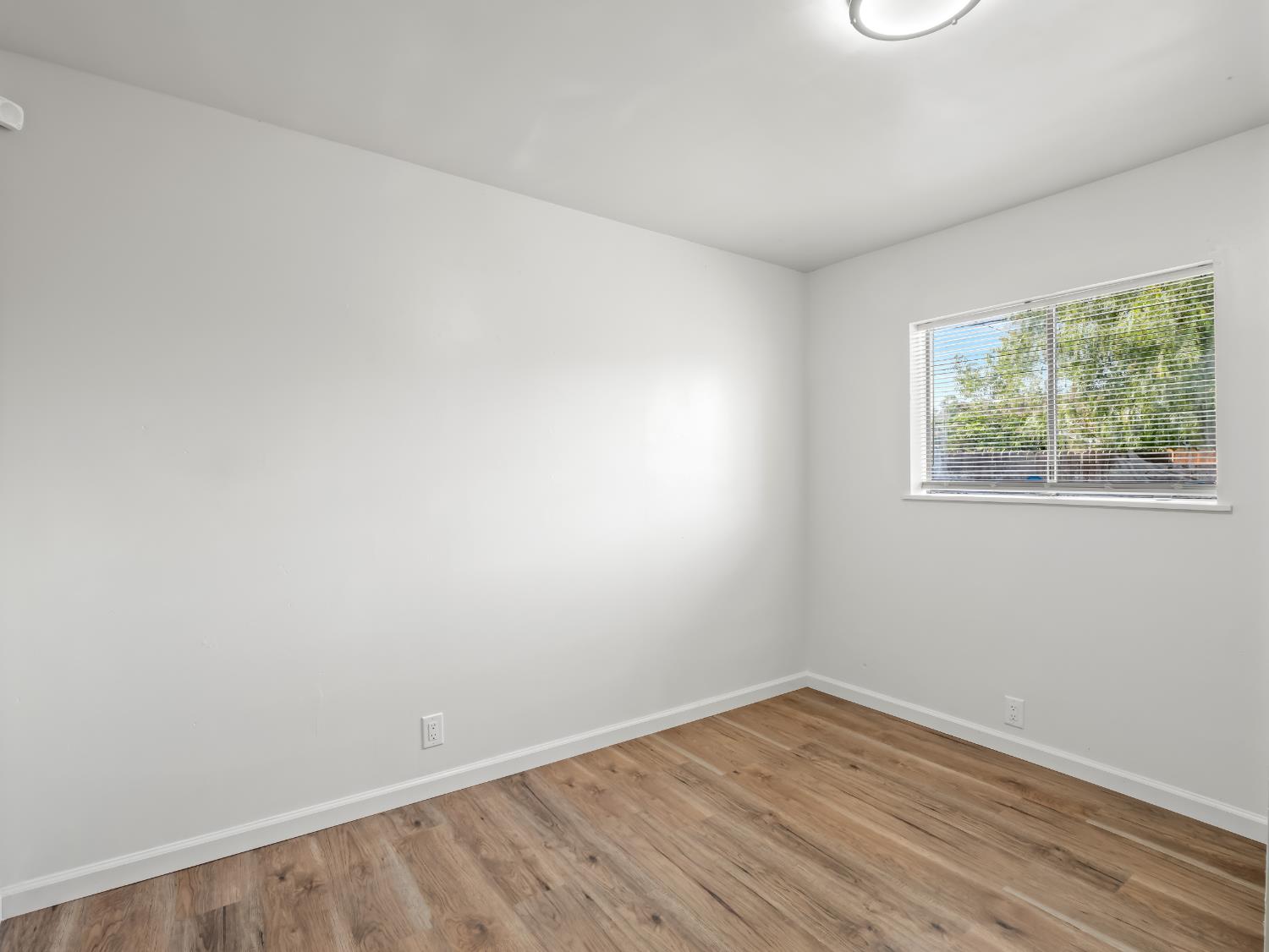 4743 E Lane Ave, Fresno, CA 93702