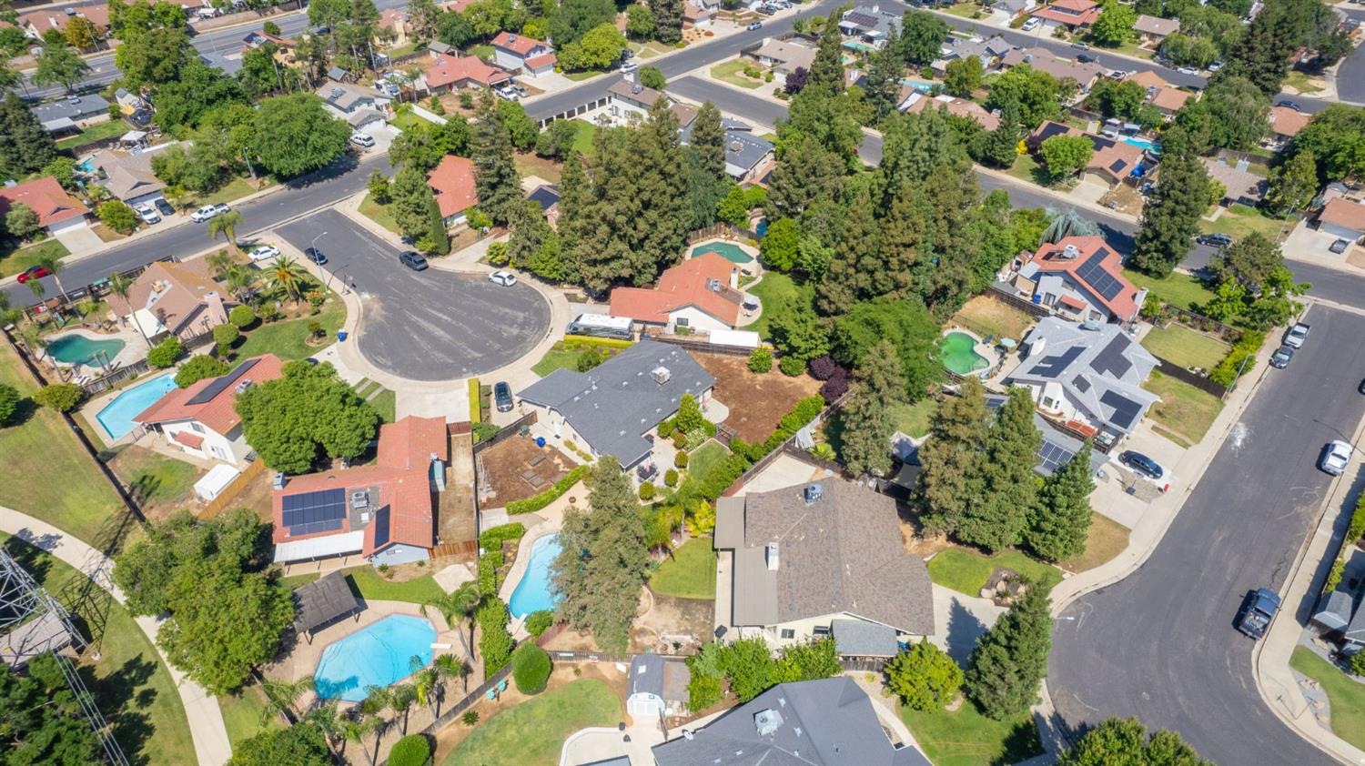 2250 Escalon Ave, Clovis, CA 93611