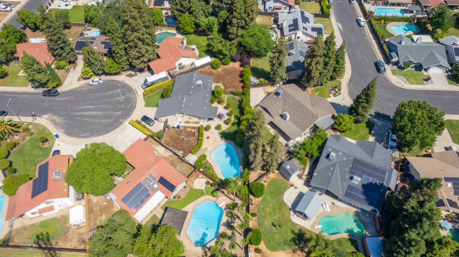 2250 Escalon Ave, Clovis, CA 93611