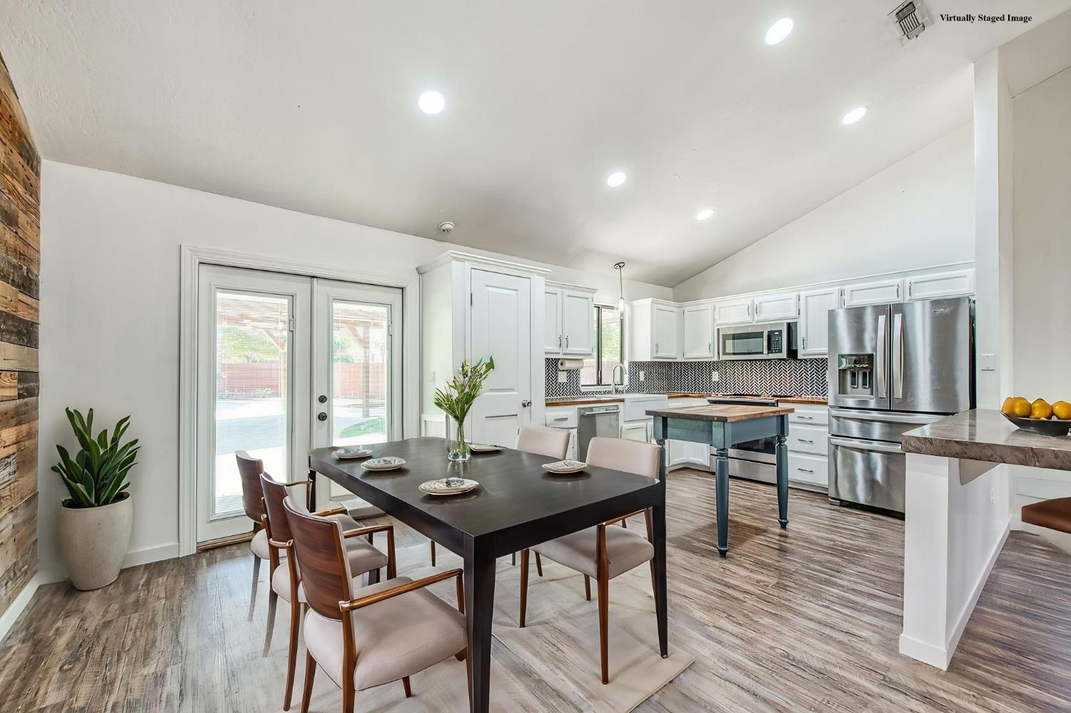 2250 Escalon Ave, Clovis, CA 93611