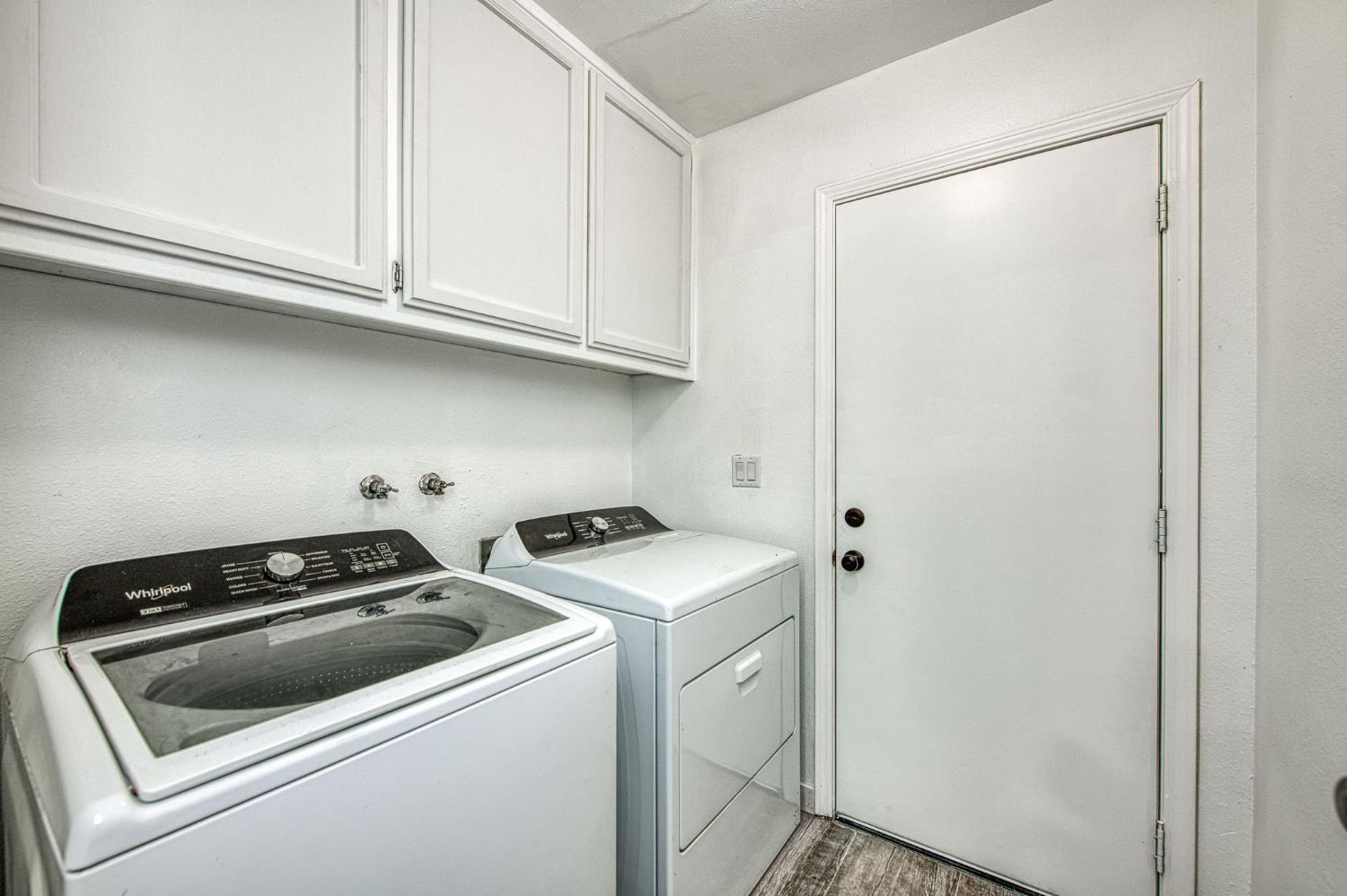 2250 Escalon Ave, Clovis, CA 93611